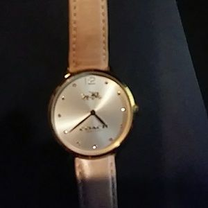 Women's coach watch
